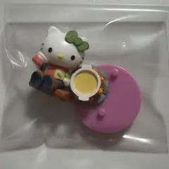 チョコエッグ　ハローキティちゃん×ソロキャンプ