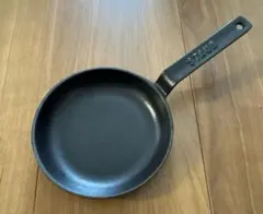 鋳鉄製 スキレット フライパン 鉄製 omoiのフライパン - メルカリ