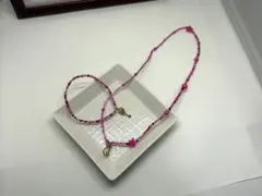 濃ピンクのビーズ アクセサリー(3点セット)