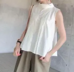 ユニクロ　マルニ　ノースリーブタックブラウス　M