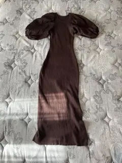 【GRL】サイドスリットボリュームスリーブニットワンピースS （ブラウン系）