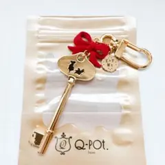 新品未使用 Q-pot. ディズニー 不思議の国のアリス キー バッグチャームのサムネイル