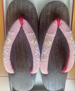 【新品・未使用】桐下駄 刺繍入り花緒 23.5～24.5cm ピンク　桜