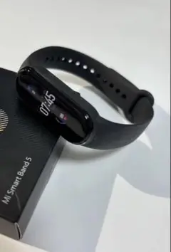 【利用数回、美品】Mi Smart Band 5 ブラック 本体 充電ケーブル付