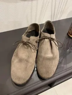 ベージュ スエード レースアップシューズ