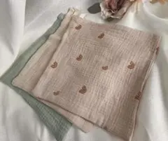 【新品 未使用】虹模様ベビーガーゼタオル3枚セット❣️