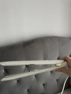 ホワイト ストレートヘアアイロン