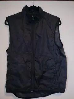 OLD UNIQLO ブラック ベスト Mサイズ