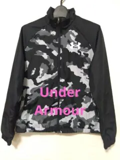 美品✨Under Armour カモフラージュ ウィンドブレーカー YLG