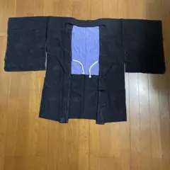 黒地に薄い和柄がカワイイ！洋服の上に羽織るのもカッコいい！着物羽織