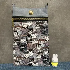 2way 猫柄 スマホショルダー ポシェット インバッグ　ねこ　和柄　歌舞伎　黒