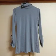 リボン付き長袖タートルネック