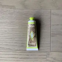 L'OCCITANE VB フローズンハンドクリーム 30ml