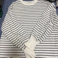 白黒ボーダー長袖