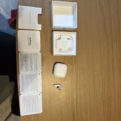 AirPods 4本体 ホワイト 充電ケース付き