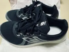 New Balance スニーカー
