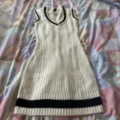 H＆M ノースリーブニットワンピ 白