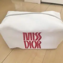 新品ディオール ポーチ MISS DIOR ノベルティ キャンバス 刺繍 ロゴ✨のサムネイル