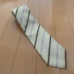 ストライプ ネクタイ