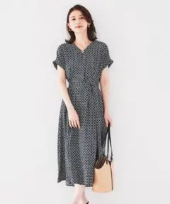 RRR様専用　美品♡ アンタイトル　Vネックワンピース　モダンチェーン　ロング