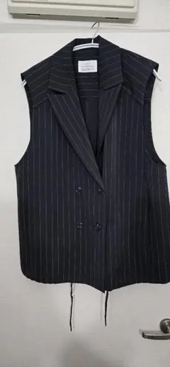美品★LUCAストライプ柄ダブルブレストベスト