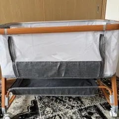 ベビーベッドのサムネイル
