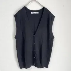 ZARA【M】黒 カットソージレ ノースリーブ Ｖネック 金のスナップボタン