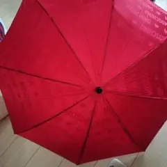 MOSCHINO 雨傘 レッド ロゴ ハート柄のサムネイル