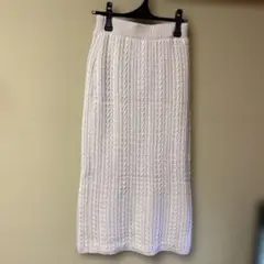 【GU】ロングニットスカート　ベージュ