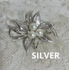 ☆パール 3粒 フラワー SILVER ブローチ