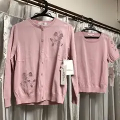 ピンクのカーディガンとTシャツセットのサムネイル