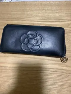 美品】CLATHAS クレイサス カメリア キルティング フラップ長財布 黒