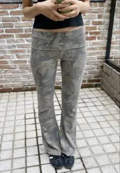 BRANDY MELVILLE カモフラージュ柄 パンツ - メルカリ