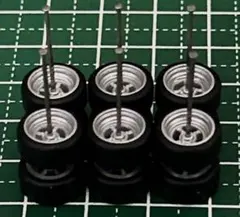 カスタムホイール　タイヤ　パーツ　1/64 深リム　4本スポーク　シルバー　3台