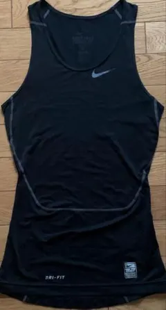 Nike Pro Combat Dri-FIT ノースリーブS バスケット