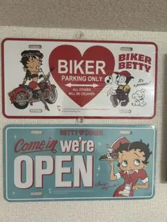 Betty Boop ベティちゃん ブリキ風プレート クラシックカー アメリカン