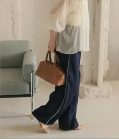 ☆新品☆titivate　ルーズシルエットラインパンツ　L　紺　 サイドライン