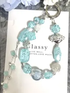 ハンドメイド　ビーズ　ストラップ　バッグチャーム《おまけ付》　水色