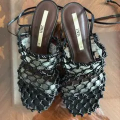 ZARA ブラックミュール 39お値下げしました。