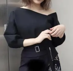 【トップス】MURUA イレギュラーネックプルオーバー　ブラック