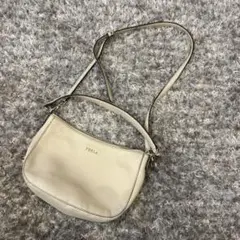 フルラ　FURLA ショルダーバッグ ベージュ