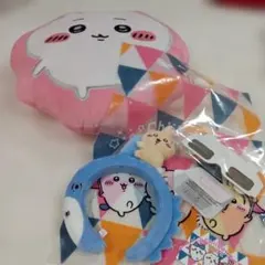 ちいかわパークお土産クッション、うさぎカチューシャ、ステッカー、3Dグラス、袋