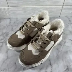ブラウン スエード ファー スニーカー　22㎝相当