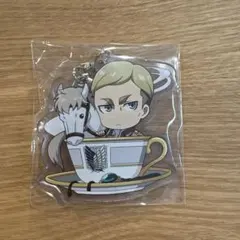 進撃の巨人 アクリルキーホルダー カップイン　エルヴィン