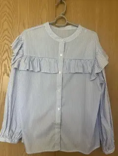 青と白のストライプ フリル付き長袖シャツ