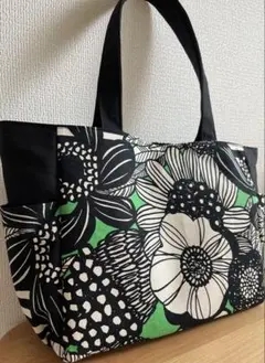 ハンドメイド　トートバッグ　サイドポケット 北欧　アートフラワー