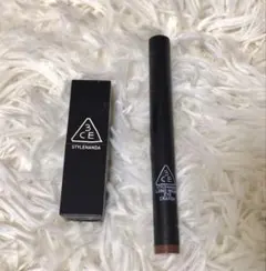 Item thumbnail for item aee09c95-426a-4a86-96f2-2f577b6b0748