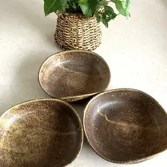 Item thumbnail for item 455f3691-74e9-4b07-891e-d6ff794b39d2