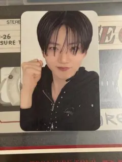 TREASURジュンギュ トレカ