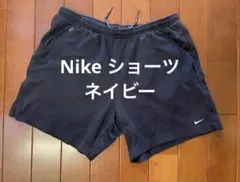 Nike ネイビー ショートパンツ